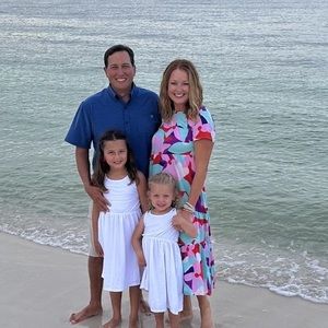 Meet your Posher, April